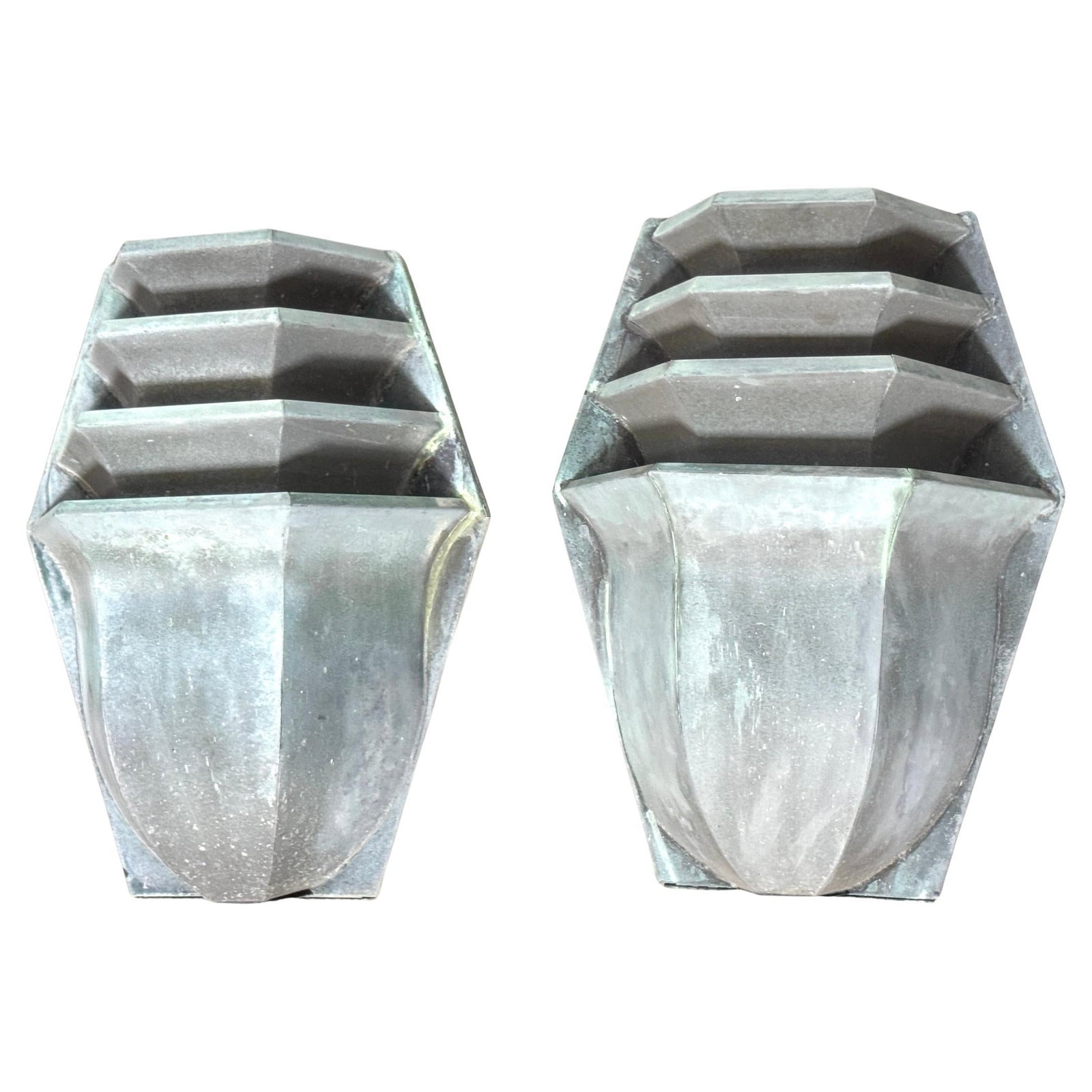 Set of 2 French Modern 1970s Verdigris Copper Tiered Wall Sconces: Set of 2 French Modern 1970s Verdigris Copper Tiered Wall Sconces This pair of French Modern wall sconces from the 1970s features a distinctive tiered design crafted from hand-formed sheet copper. Eac