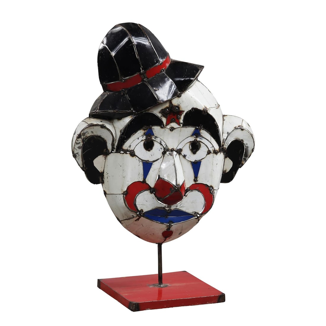 Vintage Style Iron Mask Stand Decorative Art Piece: Vintage Style Iron Mask Stand Decorative Art Piece This distinctive vintage-style iron art mask piece showcases a unique design that adds character to any space. Crafted in a classic antique or vintag
