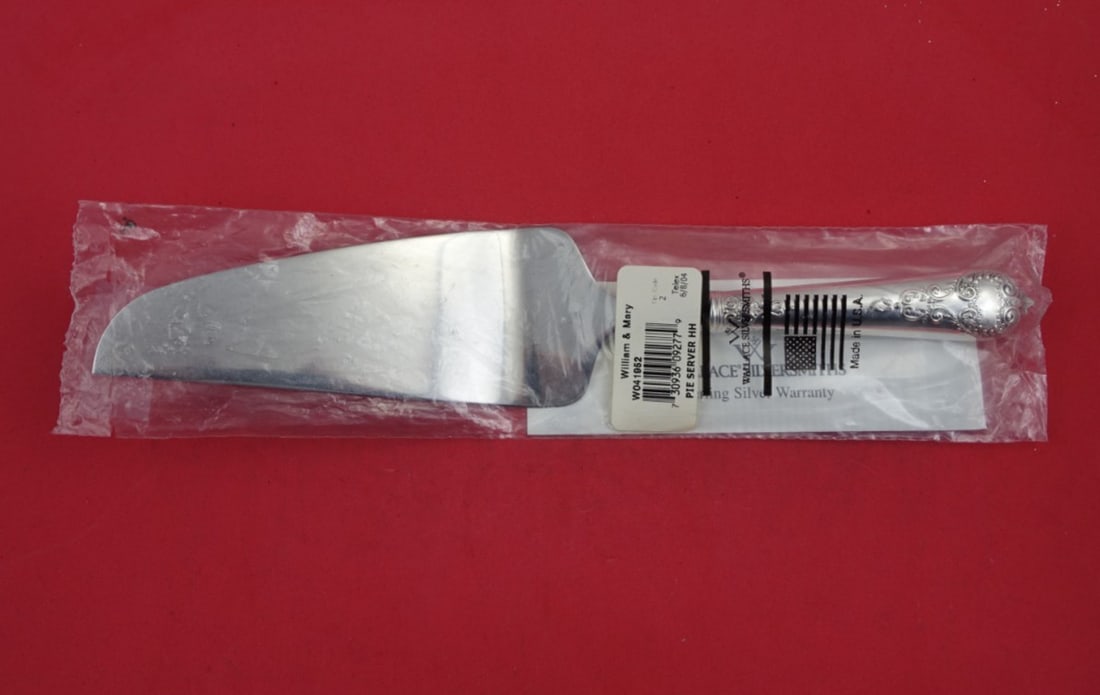 Wallace William and Mary Sterling Silver Pie Server 10 7/8" (1 of 3)