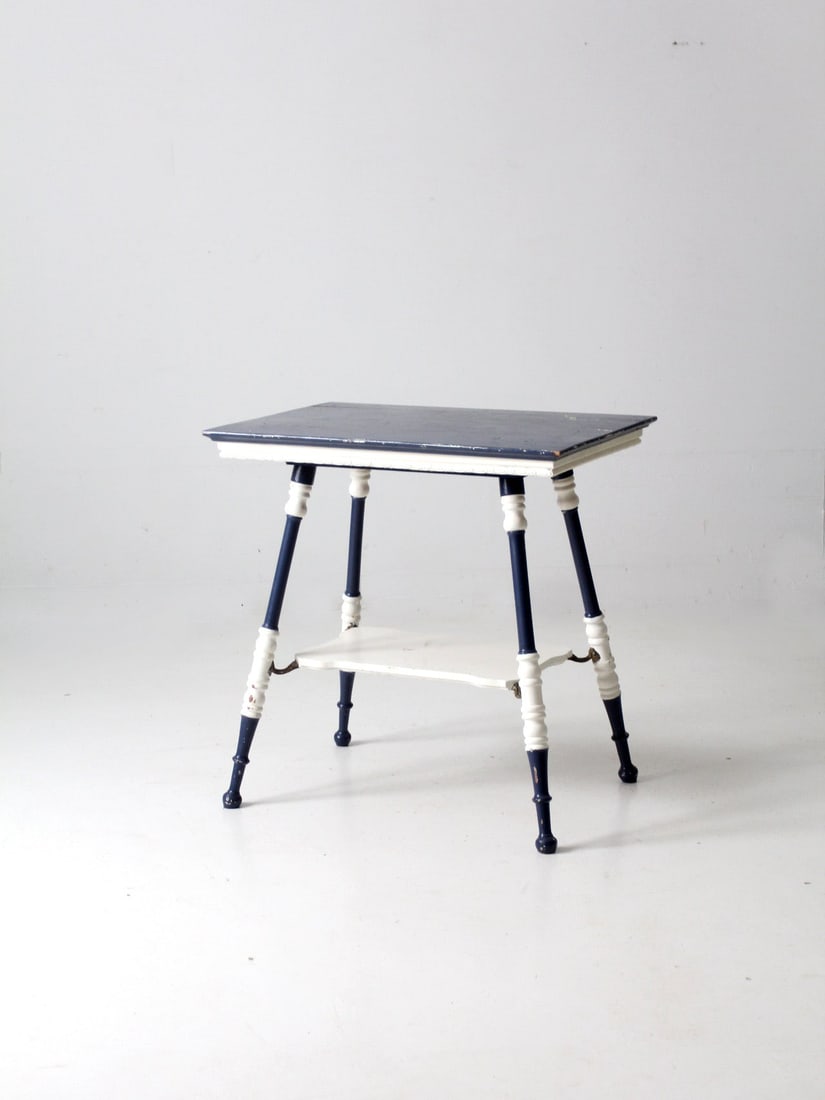 19th Century Antique Turned Leg Side Table in Royal Blue: 19th Century Antique Turned Leg Side Table in Royal Blue Discover this charming 19th century antique turned leg side table, featuring a striking royal blue paint with white accents. The table is elega