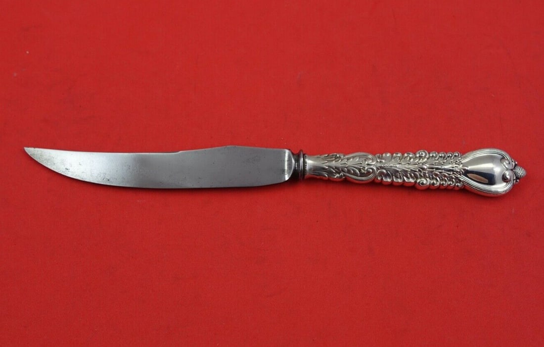 Tiffany & Co. Florentine Sterling Silver Game Knife 8 Inch: Tiffany & Co. Florentine Sterling Silver Game Knife 8 Inch This exquisite Florentine game knife by Tiffany & Co. features a stunning design in sterling silver, measuring 8 inches in length. The knife 