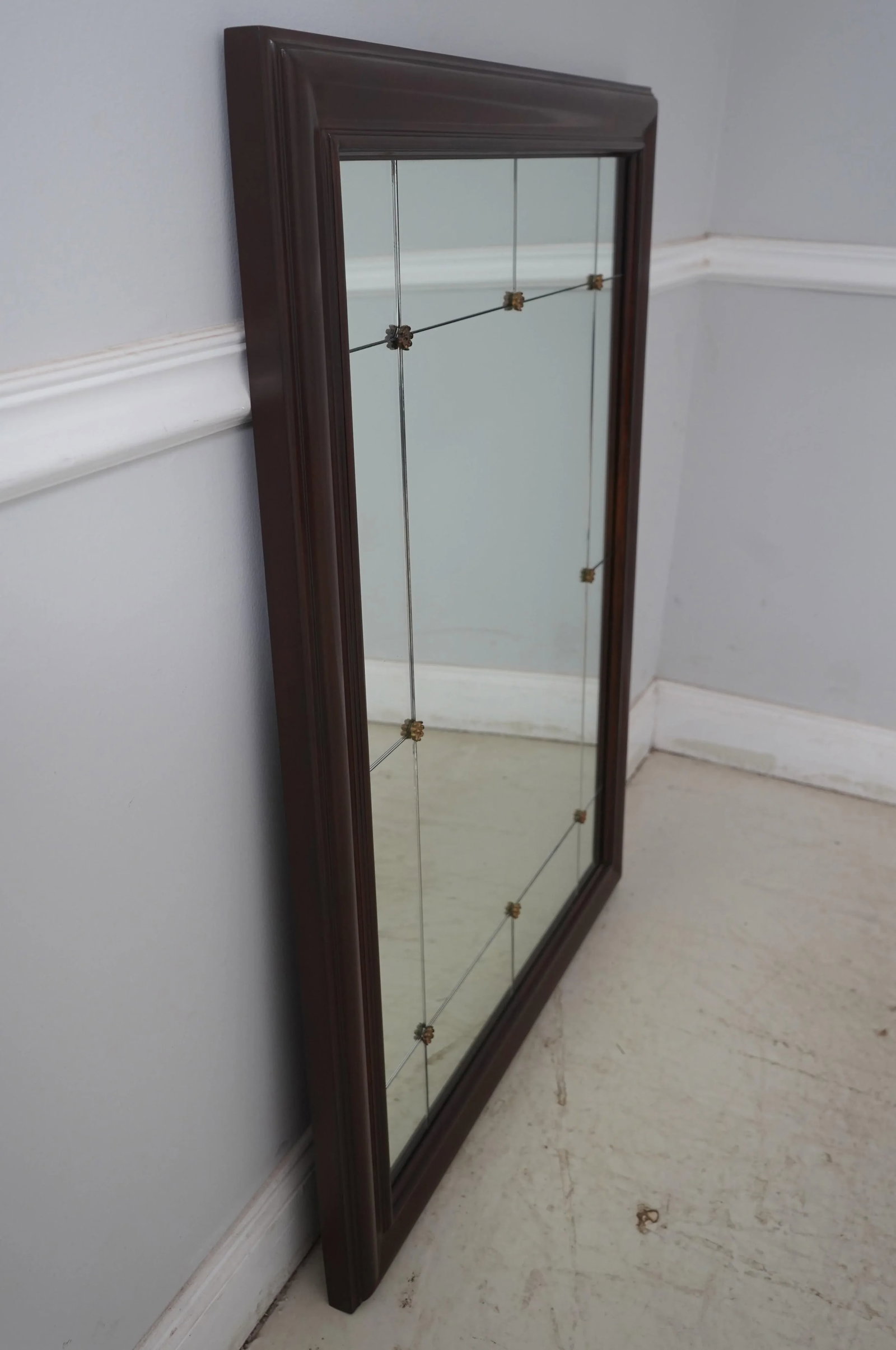 Elegant Rectangular Mahogany Mirror with Multi-Panel Design - 2
