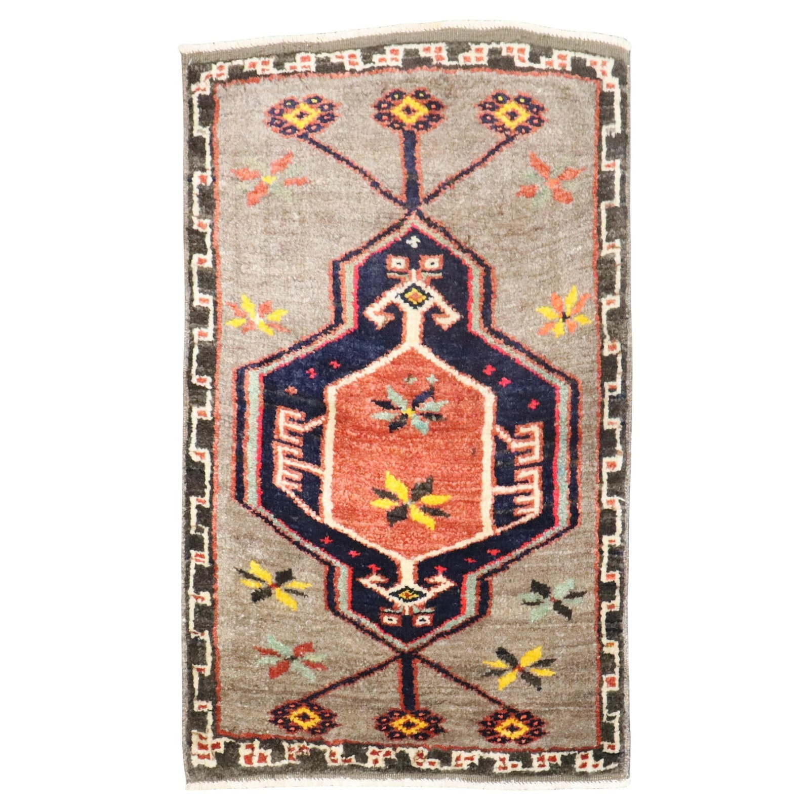 Mid 20th Century Hand-Knotted Adirondack Wool Turkish Rug: Mid 20th Century Hand-Knotted Adirondack Wool Turkish Rug Introduce a touch of vintage charm to your space with this exquisite small Turkish rug from the Zabihi Collection. This hand-knotted wool rug 