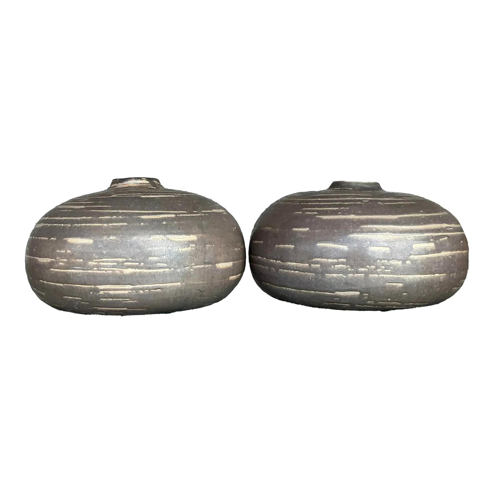 Vintage Boho Studio Pottery Vases Set of 2 Organic Charm: Vintage Boho Studio Pottery Vases Set of 2 Organic Charm Enhance your decor with this exquisite set of two vintage studio pottery vases. Each piece features a striking rounded form with a narrow openi