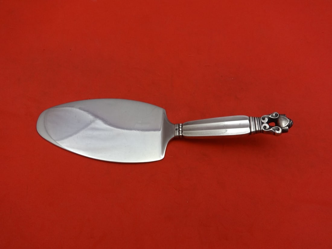 Georg Jensen Acorn Sterling Silver Petit Four Server 6 1/4": Georg Jensen Acorn Sterling Silver Petit Four Server 6 1/4" Presenting a stunning Petit Four Server from the renowned Acorn pattern by Georg Jensen. Crafted from high-quality sterling silver (.925), t