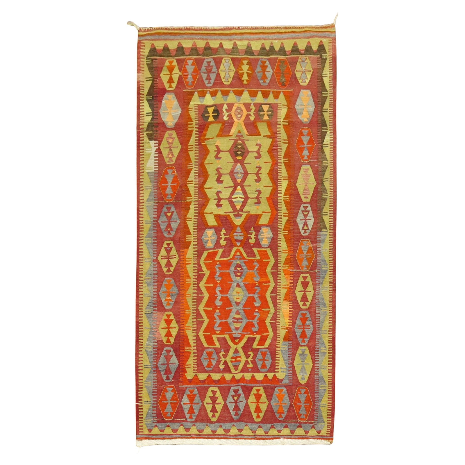 Mid-20th Century Zabihi Vintage Turkish Kilim Flatweave Rug 4'4 x 8'7: Mid-20th Century Zabihi Vintage Turkish Kilim Flatweave Rug 4'4 x 8'7 Discover the charm of this one-of-a-kind vintage Turkish Kilim flatweave rug. Hand-woven from high-quality wool, this mid-20th-cen