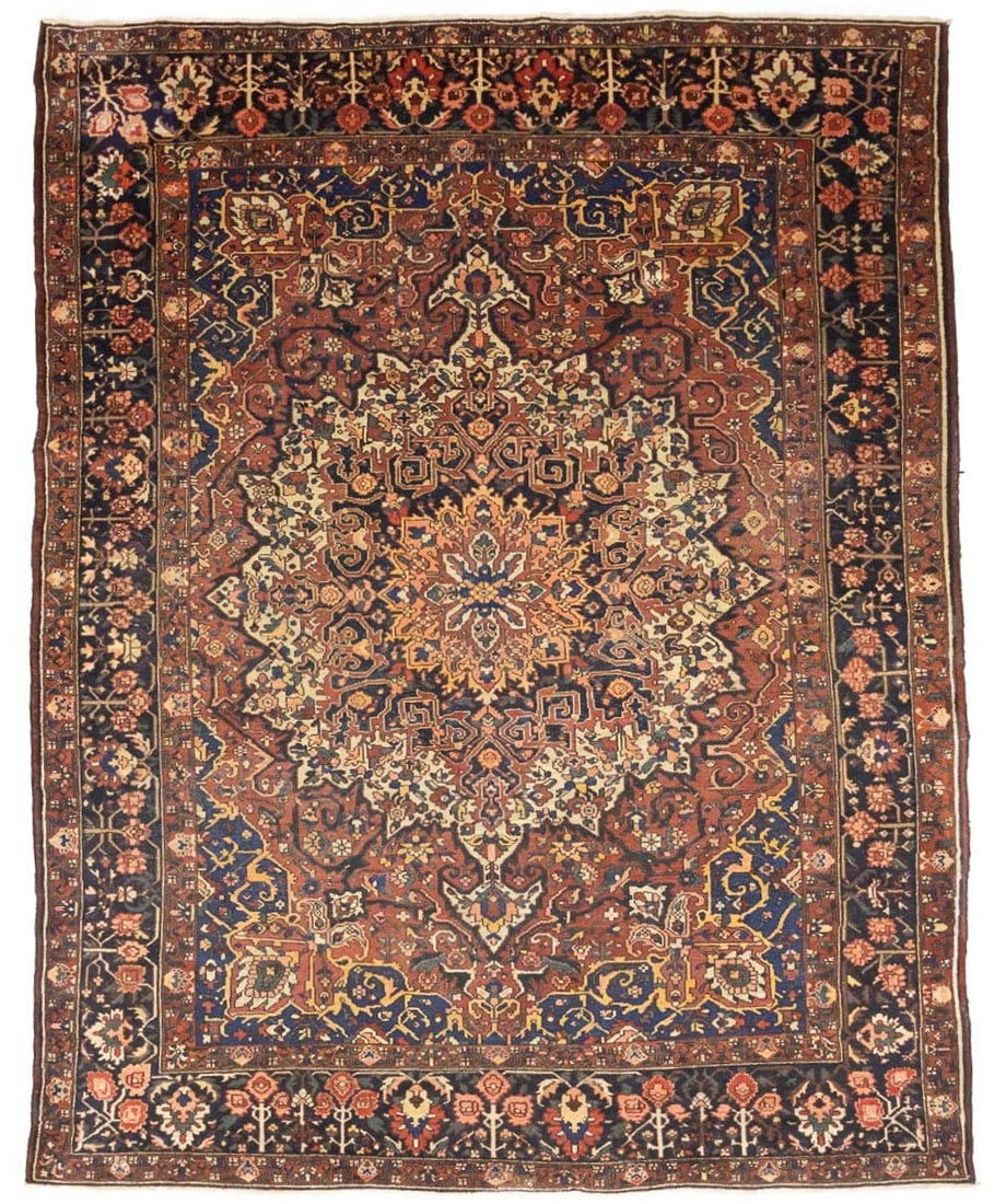 Hand-Knotted Wool Floral Area Rug 10'3 x 13'6 Vintage Oriental Style: Hand-Knotted Wool Floral Area Rug 10'3 x 13'6 Vintage Oriental Style This is an extra large handmade oriental area rug featuring a traditional floral design. Crafted from wool using a hand-knotted tec