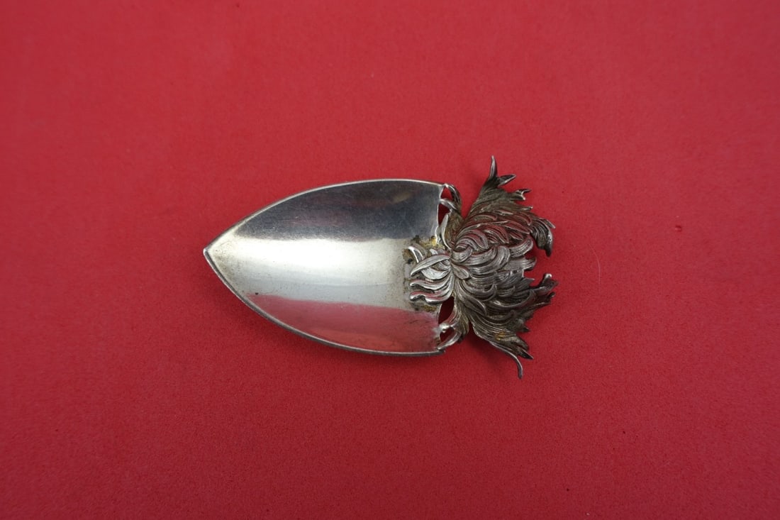 Sterling Silver Tea Caddy Spoon with Chrysanthemum Motif by Shiebler 2.5 Inch (1 of 2)