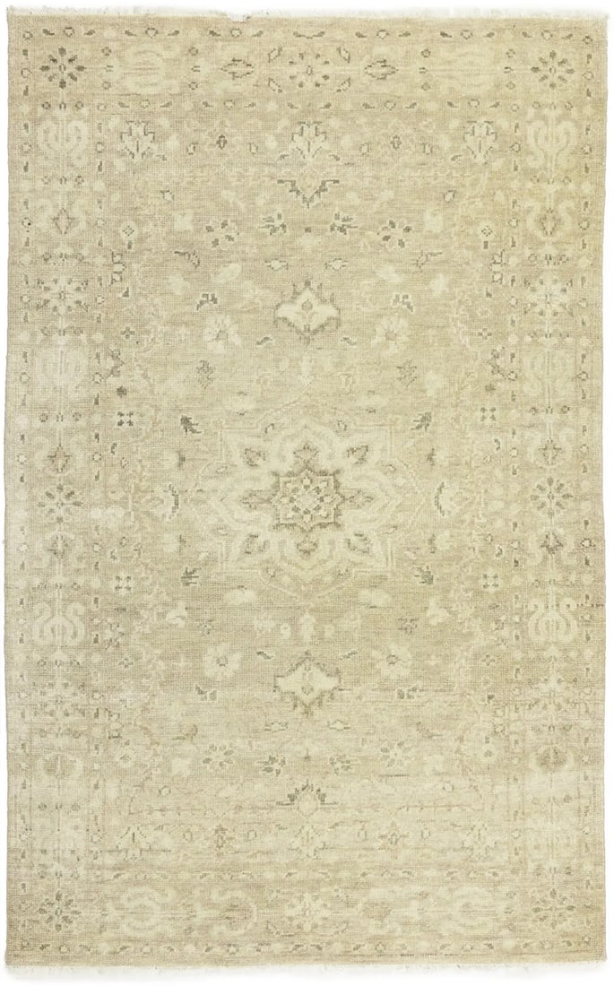 Handmade Transitional Floral Wool Area Rug 4'2 x 5'11 Eco-Friendly: Handmade Transitional Floral Wool Area Rug 4'2 x 5'11 Eco-Friendly Enhance your space with this exquisite Handmade Transitional Oriental Area Rug, featuring a beautiful floral pattern in muted colors 