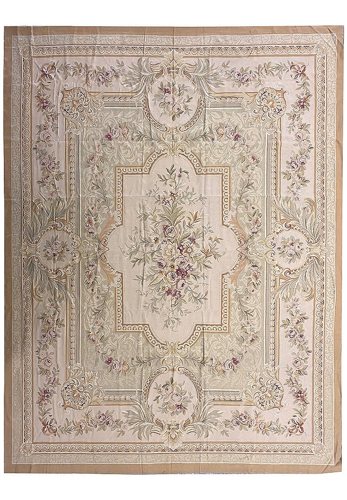 12' x 15' Fine Flat Weave French Aubusson Rug Handmade Wool Classic Design: 12' x 15' Fine Flat Weave French Aubusson Rug Handmade Wool Classic Design Free continental US Shipping Experience the essence of luxury with this 12' x 15' Fine Flat Weave French Aubusson Rug, a true