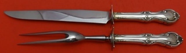 International Sterling Silver Joan of Arc 2pc Carving Set Knife and Fork: International Sterling Silver Joan of Arc 2pc Carving Set Knife and Fork This exquisite Joan of Arc Steak Carving Set by International Sterling Silver is a classic addition to any dining experience. C