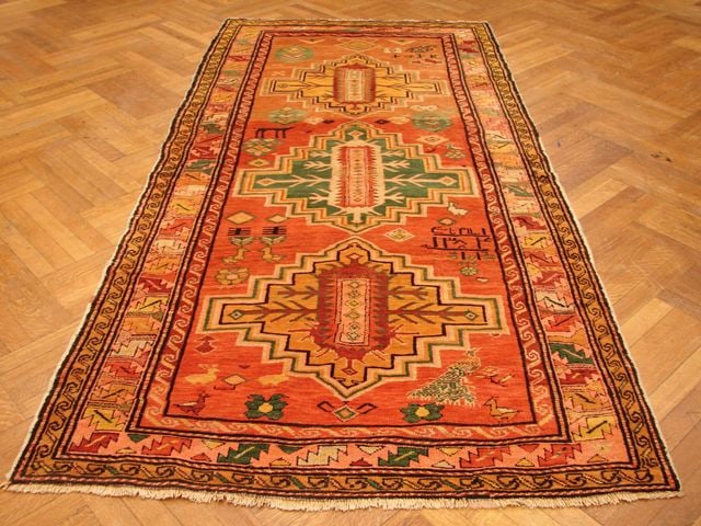 4.4 x 9.1 Antique Russian Kazak Handwoven Area Rug: 4.4 x 9.1 Antique Russian Kazak Handwoven Area Rug Free continental US Shipping Discover the beauty of the 4' x 9' Antique Russian Kazak Rug, a stunning piece that showcases the rich tradition and exc
