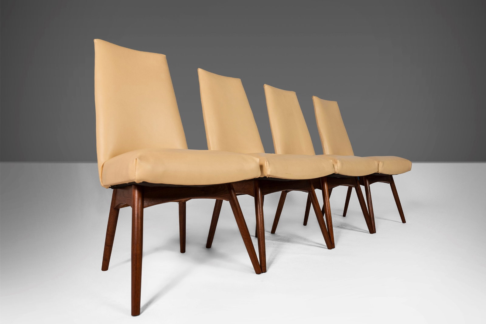 Mid-Century Modern Adrian Pearsall 1613-C Dining Chairs Set of 4: Mid-Century Modern Adrian Pearsall 1613-C Dining Chairs Set of 4 This stunning set of four Adrian Pearsall Model 1613-C dining chairs, designed for Craft Associates in the 1960s, embodies the essence 