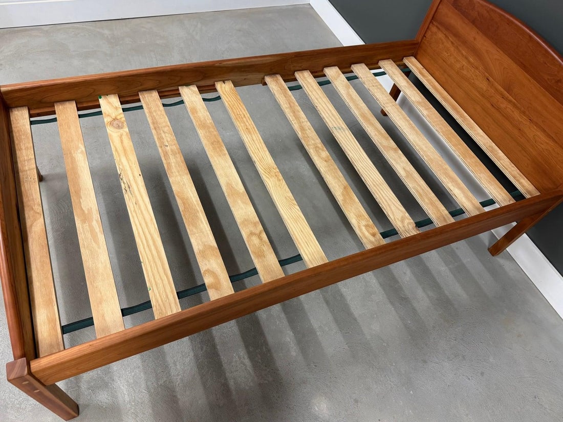 Pompanoosuc Mills Solid Cherry Twin Bed Modern Design - 7