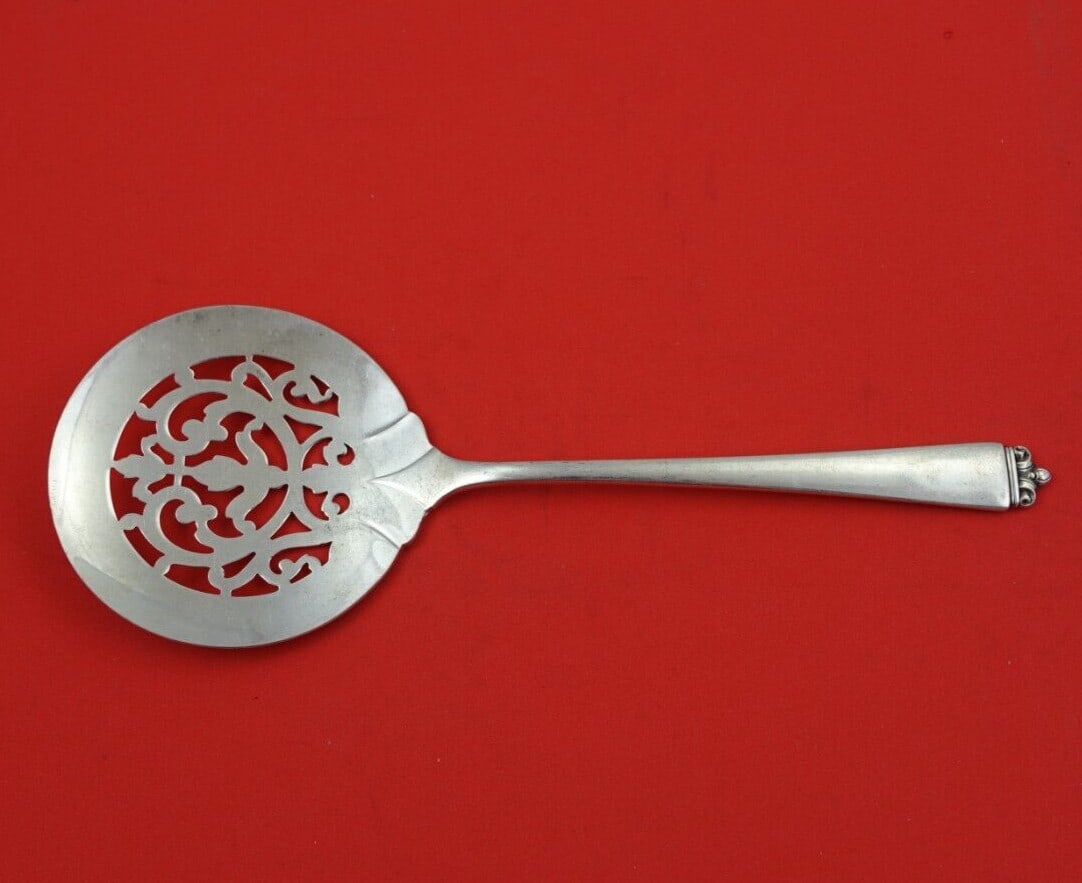 Oneida Reigning Beauty Sterling Silver Tomato Server 7 3/4 Inch Pierced (1 of 3)