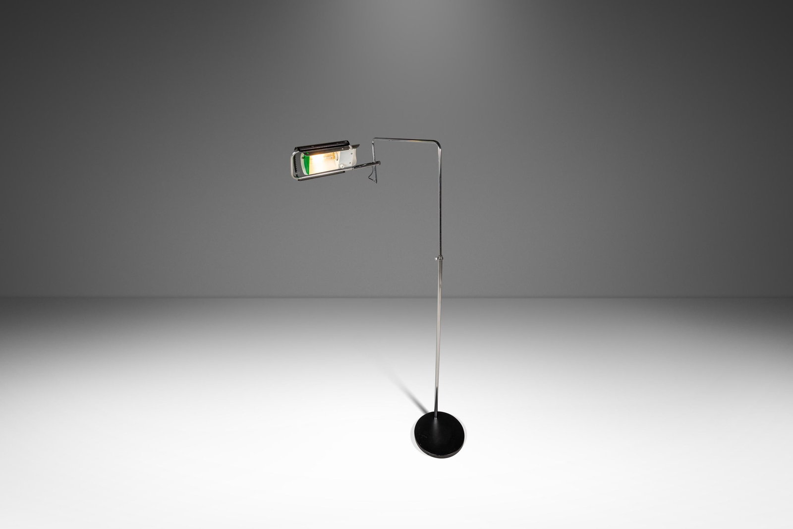 George Nelson Eyeshade Adjustable Floor Lamp for Koch & Lowy with Swing Arm USA 1960s: George Nelson Eyeshade Adjustable Floor Lamp for Koch & Lowy with Swing Arm USA 1960s This rare Mid-Century Modern OMI "Eyeshade" adjustable floor lamp was designed by George Nelson for Koch & Lowy in