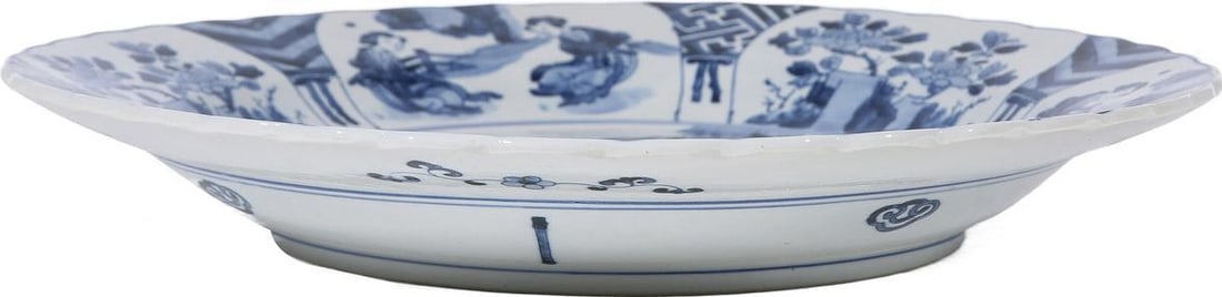 Hand-Crafted 18 Inch Asian Antique Style Ceramic Plate Noble Lady: Hand-Crafted 18 Inch Asian Antique Style Ceramic Plate Noble Lady Introducing an exquisite 18-inch ceramic plate designed in an Asian antique style, featuring a charming depiction of a noble lady. Thi