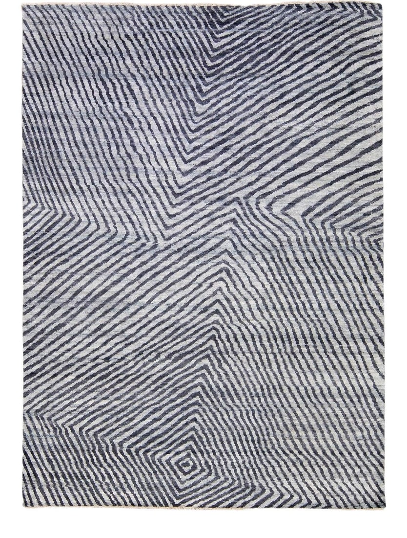 Modern Vivien Handmade Gray Wool Rug 9' x 12' Abstract Design: Modern Vivien Handmade Gray Wool Rug 9' x 12' Abstract Design Enhance your living space with this exquisite Gray Modern Vivien Handmade Seamless Abstract Pattern Wool Rug. Featuring a stunning light g