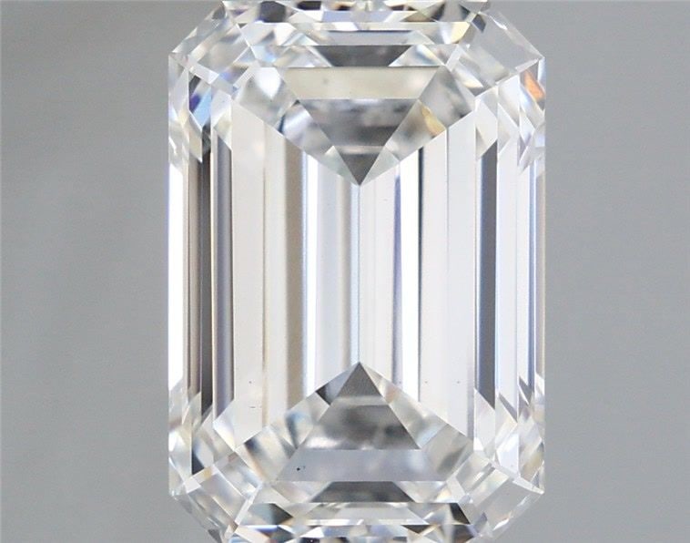 Loose Diamond - EMERALD 5.18ct F VS1: Loose Diamond - EMERALD 5.18ct F VS1 Source: This is a real non-mined Diamond that has been grown in a lab Shape: EMERALD Carats: 5.18 Color: F Clarity: VS1 Certification: IGI Video: