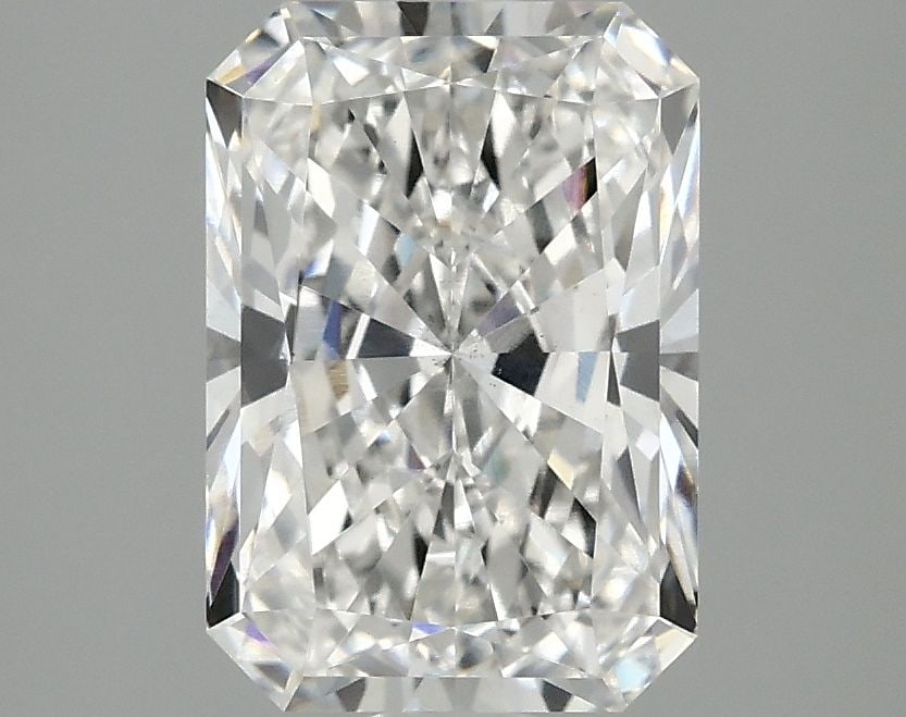 Loose Diamond - RADIANT 2.56ct E VS2: Loose Diamond - RADIANT 2.56ct E VS2 Source: This is a real non-mined Diamond that has been grown in a lab Shape: RADIANT Carats: 2.56 Color: E Clarity: VS2 Certification: IGI Video: