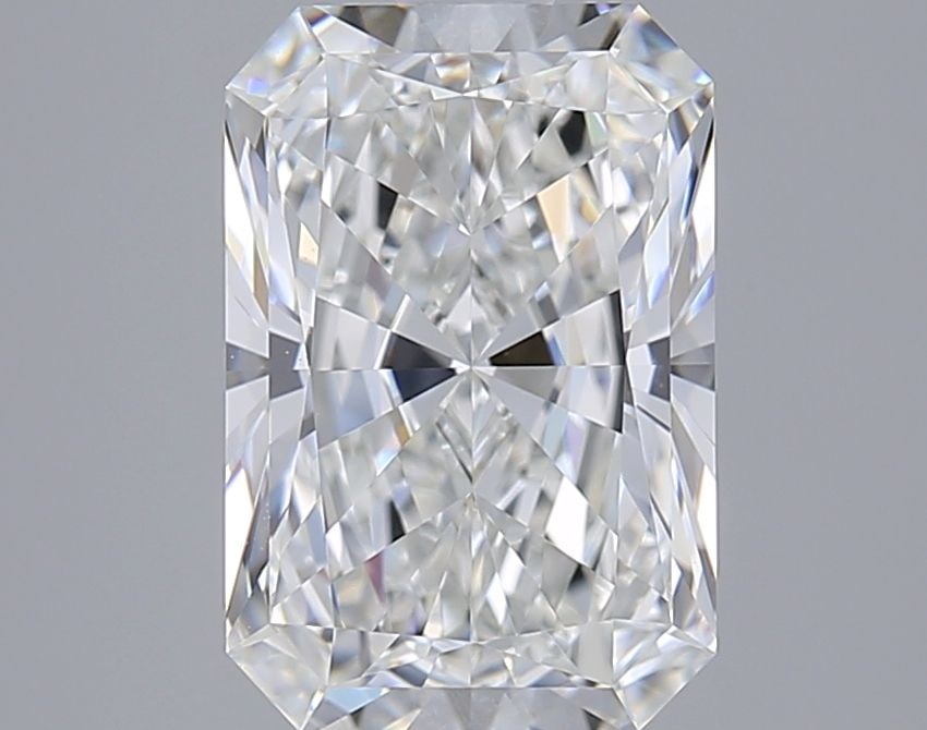 Loose Diamond - RADIANT 2.75ct F VVS1: Loose Diamond - RADIANT 2.75ct F VVS1 Source: This is a real non-mined Diamond that has been grown in a lab Shape: RADIANT Carats: 2.75 Color: F Clarity: VVS1 Certification: GIA Video: