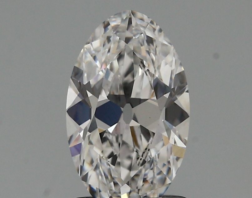 Loose Diamond - OVAL 1.36ct D VS1: Loose Diamond - OVAL 1.36ct D VS1 Source: This is a real non-mined Diamond that has been grown in a lab Shape: OVAL Carats: 1.36 Color: D Clarity: VS1 Certification: IGI Video: Video Link Additional