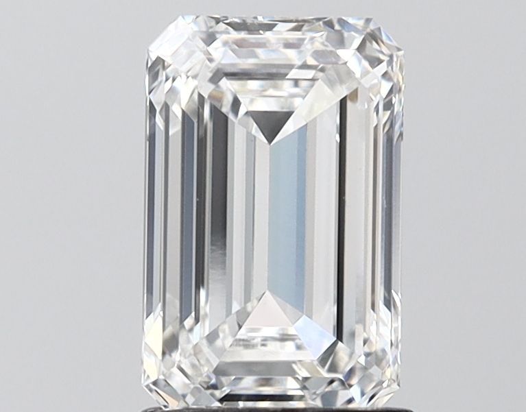 Loose Diamond - EMERALD 1.76ct E VVS2: Loose Diamond - EMERALD 1.76ct E VVS2 Source: This is a real non-mined Diamond that has been grown in a lab Shape: EMERALD Carats: 1.76 Color: E Clarity: VVS2 Certification: IGI Additional images avai