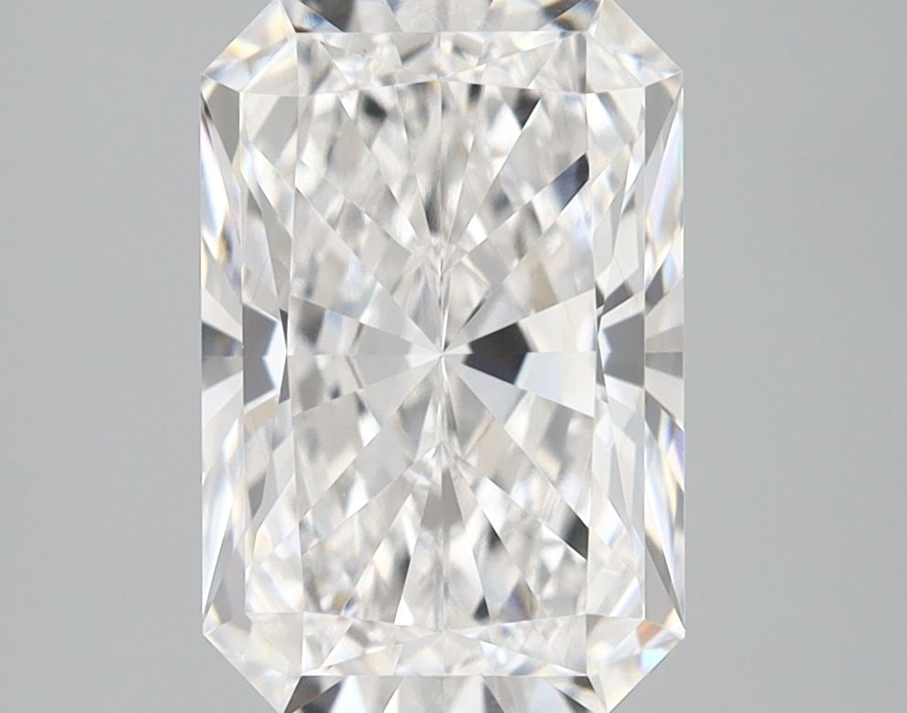 Loose Diamond - RADIANT 2.02ct E VS1: Loose Diamond - RADIANT 2.02ct E VS1 Source: This is a real non-mined Diamond that has been grown in a lab Shape: RADIANT Carats: 2.02 Color: E Clarity: VS1 Certification: GIA Video: