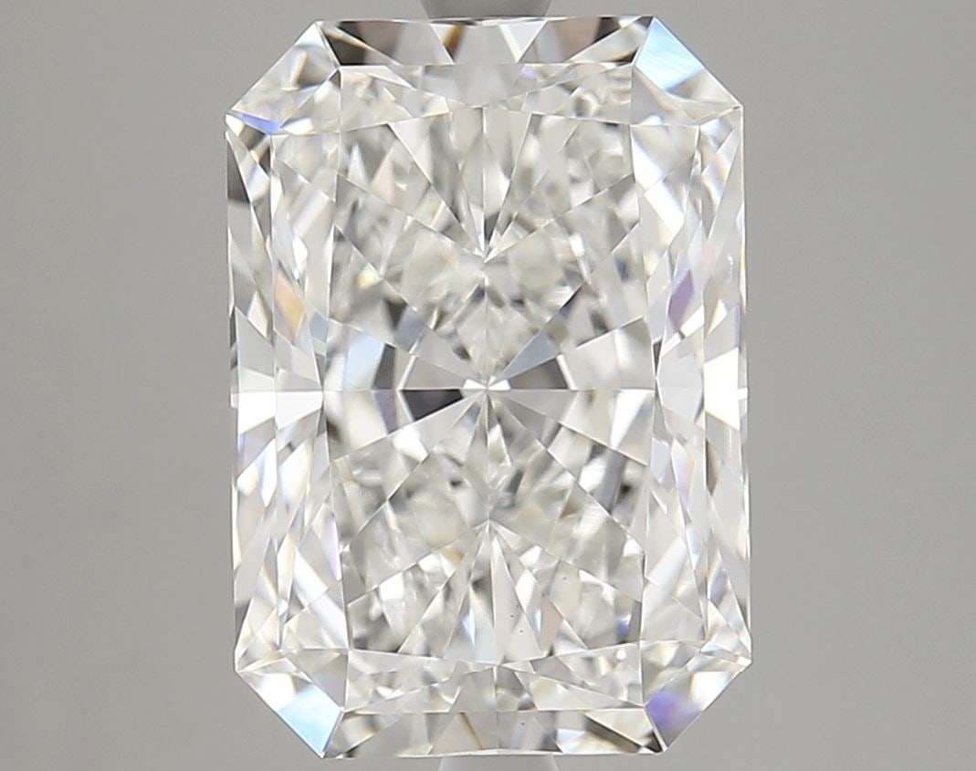 Loose Diamond - RADIANT 5.08ct F VVS2: Loose Diamond - RADIANT 5.08ct F VVS2 Source: This is a real non-mined Diamond that has been grown in a lab Shape: RADIANT Carats: 5.08 Color: F Clarity: VVS2 Certification: IGI Video: