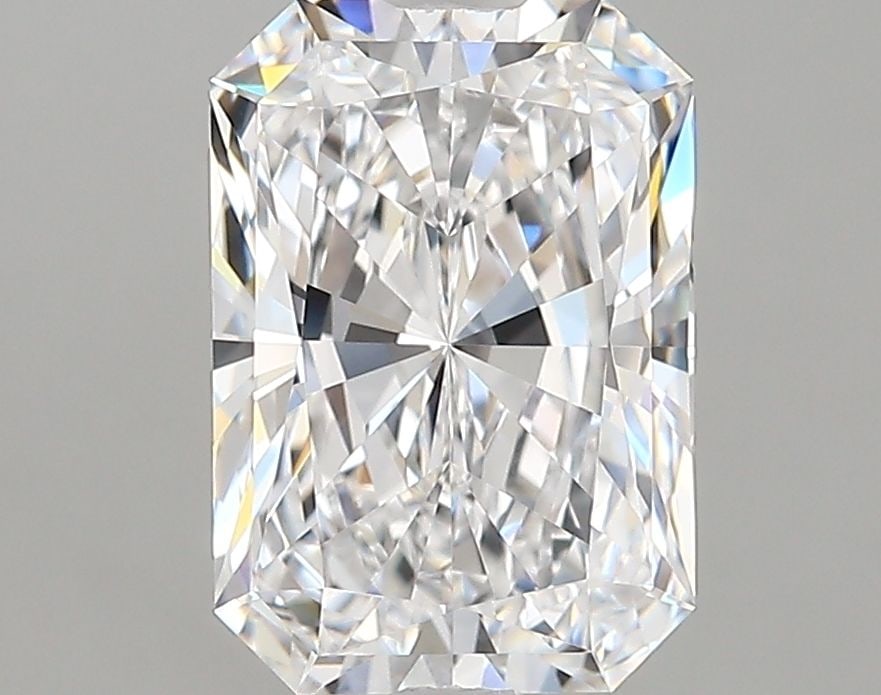 Loose Diamond - RADIANT 2.69ct D FL: Loose Diamond - RADIANT 2.69ct D FL Source: This is a real non-mined Diamond that has been grown in a lab Shape: RADIANT Carats: 2.69 Color: D Clarity: FL Certification: IGI Video: