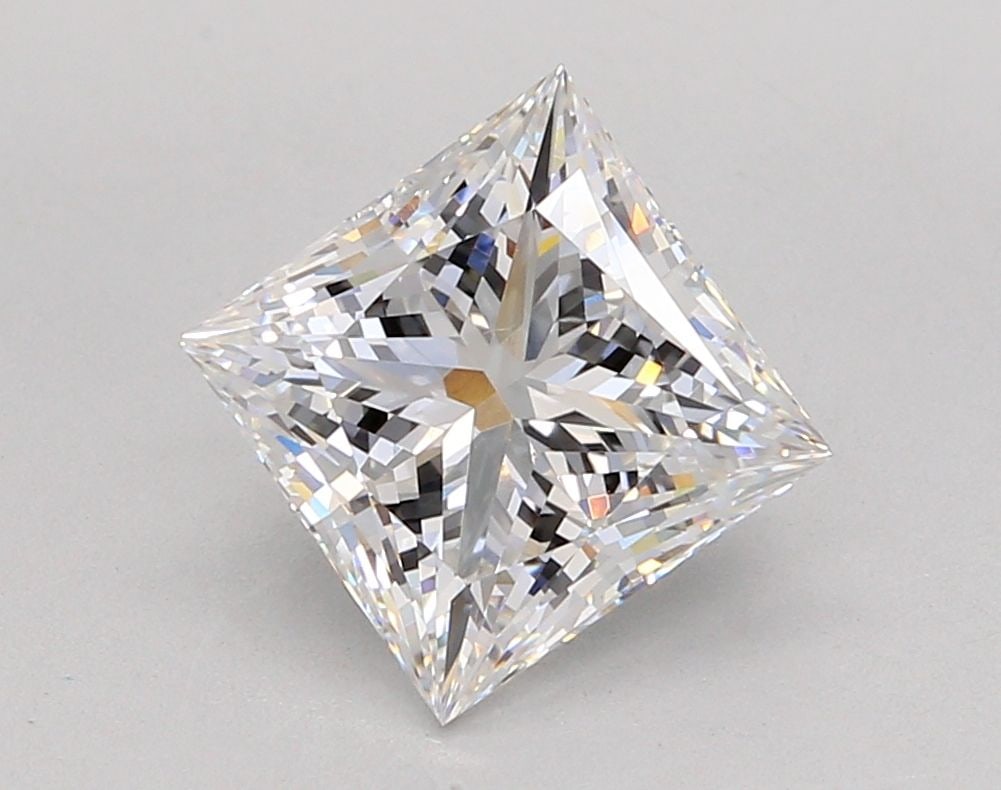 Loose Diamond - PRINCESS 3.05ct E VVS2: Loose Diamond - PRINCESS 3.05ct E VVS2 Source: This is a real non-mined Diamond that has been grown in a lab Shape: PRINCESS Carats: 3.05 Color: E Clarity: VVS2 Certification: IGI Video: