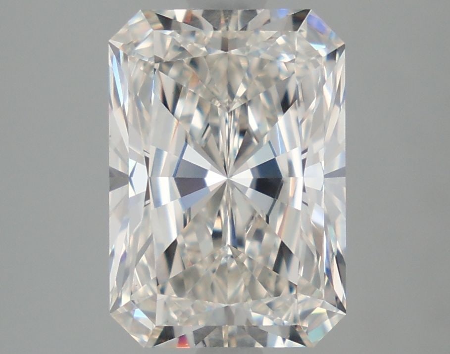 Loose Diamond - RADIANT 3.58ct G VVS2: Loose Diamond - RADIANT 3.58ct G VVS2 Source: This is a real non-mined Diamond that has been grown in a lab Shape: RADIANT Carats: 3.58 Color: G Clarity: VVS2 Certification: IGI Video: