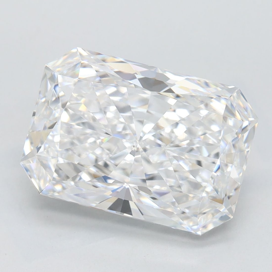 Loose Diamond - RADIANT 4.0ct D VVS1: Loose Diamond - RADIANT 4.0ct D VVS1 Source: This is a real non-mined Diamond that has been grown in a lab Shape: RADIANT Carats: 4.0 Color: D Clarity: VVS1 Certification: GIA Video: