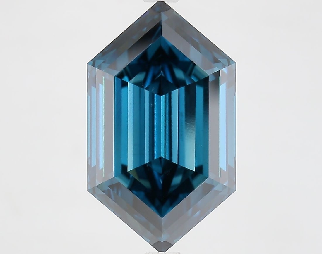 Loose Diamond - HEXAGONAL 5.59ct Fancy Deep Blue VS1: Loose Diamond - HEXAGONAL 5.59ct Fancy Deep Blue VS1 Source: This is a real non-mined Diamond that has been grown in a lab Shape: HEXAGONAL Carats: 5.59 Color: Fancy Deep Blue Certification: IGI