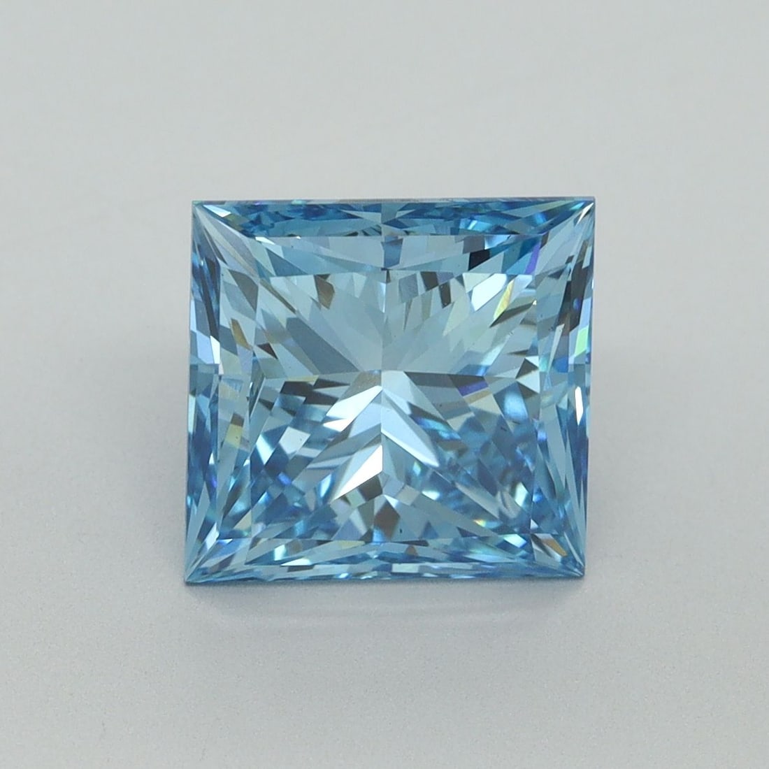 Loose Diamond - PRINCESS 3.5ct Fancy Vivid Blue VS2: Loose Diamond - PRINCESS 3.5ct Fancy Vivid Blue VS2 Source: This is a real non-mined Diamond that has been grown in a lab Shape: PRINCESS Carats: 3.5 Color: Fancy Vivid Blue Certification: IGI Video:
