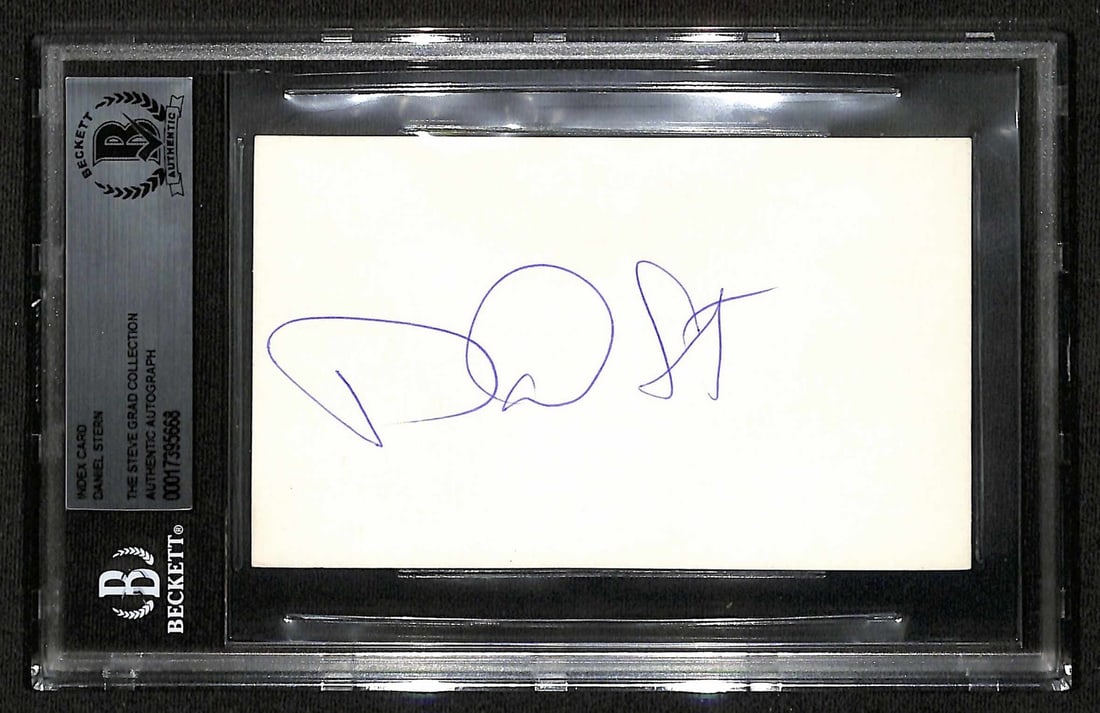 Daniel Stern Signed 3x5 Index Card BECKETT Home Alone Marv: Daniel Stern Signed 3x5 Index Card BECKETT Home Alone Marv This item features a 3x5 index card signed by Daniel Stern, renowned for his role as Marv in the beloved Home Alone films. The autograph, pen