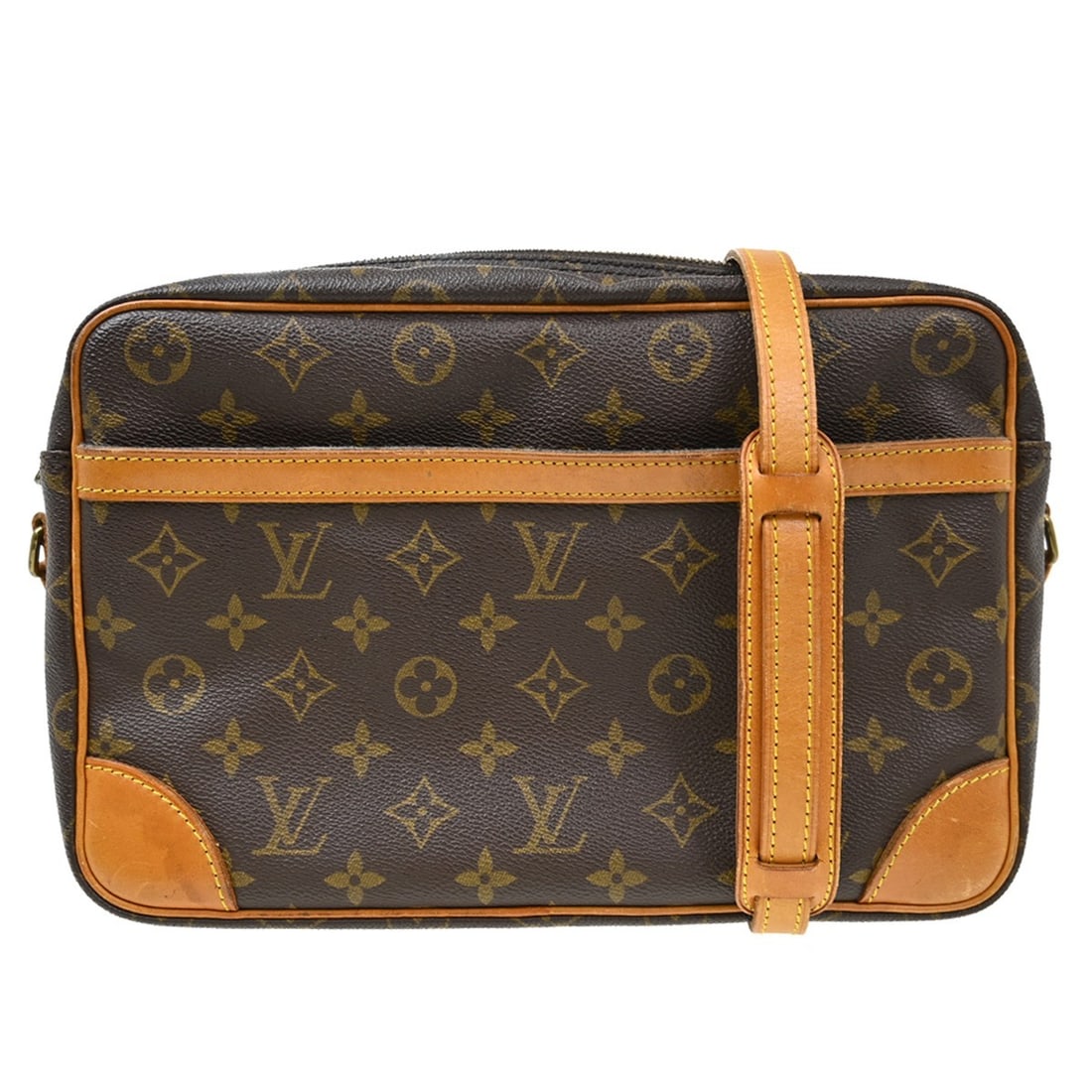 Louis Vuitton Trocadero 27 Monogram Crossbody Bag: Louis Vuitton Trocadero 27 Monogram Crossbody Bag This vintage Louis Vuitton Trocadero 27 crossbody bag features the iconic monogram canvas exterior with brown leather trim and a brown crossbody strap