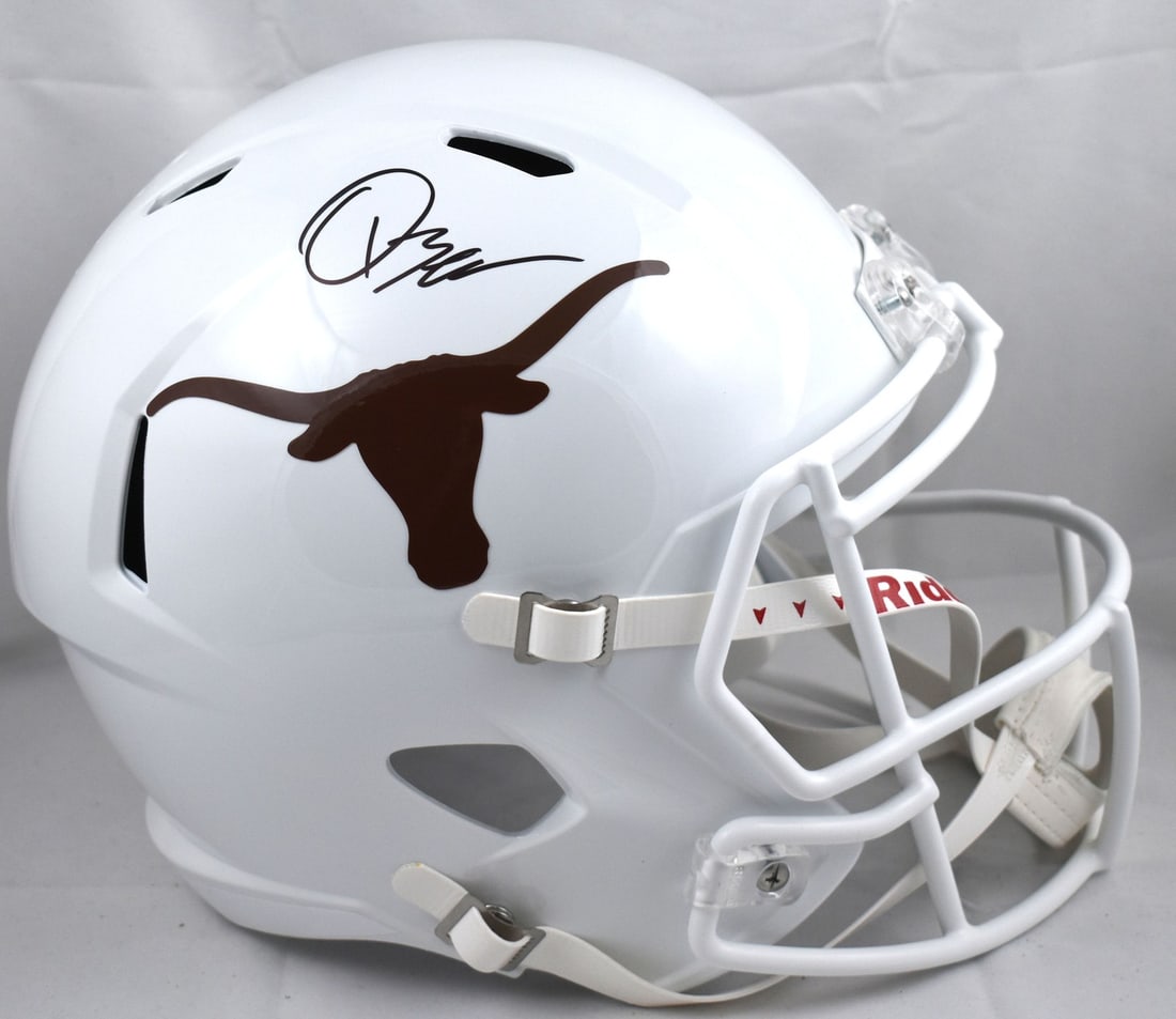 Full Size Texas Longhorns Helmet Signed by Quinn Ewers Beckett Witnessed (1 of 5)