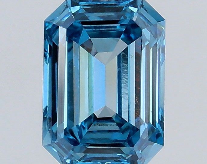 Loose Diamond - EMERALD 0.55ct Fancy Vivid Blue VS1: Loose Diamond - EMERALD 0.55ct Fancy Vivid Blue VS1 Source: This is a real non-mined Diamond that has been grown in a lab Shape: EMERALD Carats: 0.55 Color: Fancy Vivid Blue Certification: IGI Video: