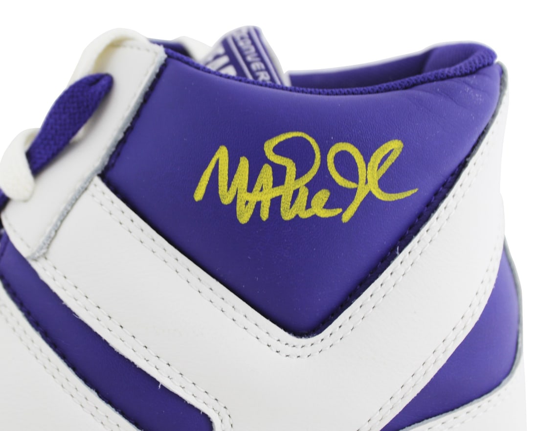 Magic Johnson Signed Converse Weapon Shoe with Display Case BAS Authenticated - 3