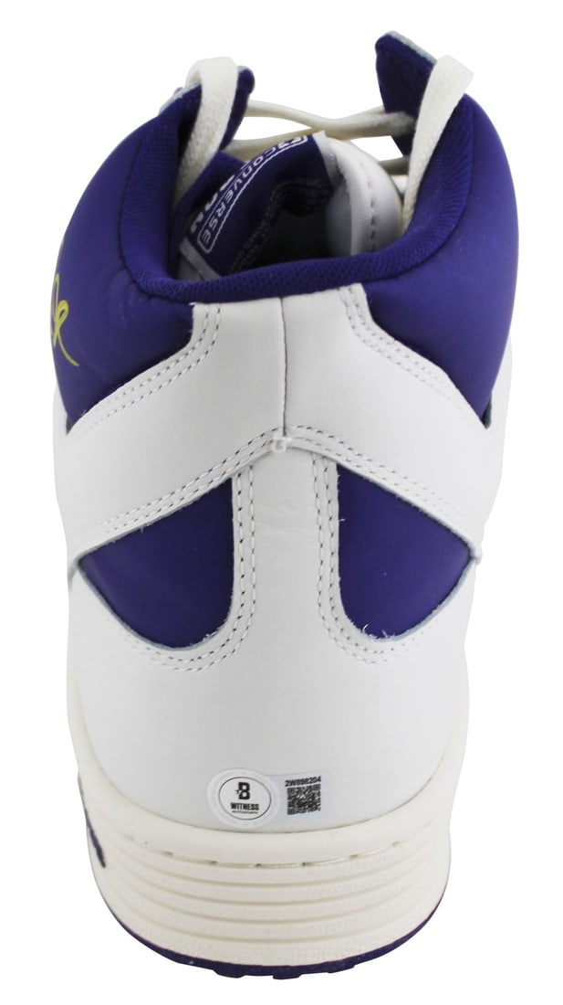 Magic Johnson Signed Converse Weapon Shoe with Display Case BAS Authenticated - 7