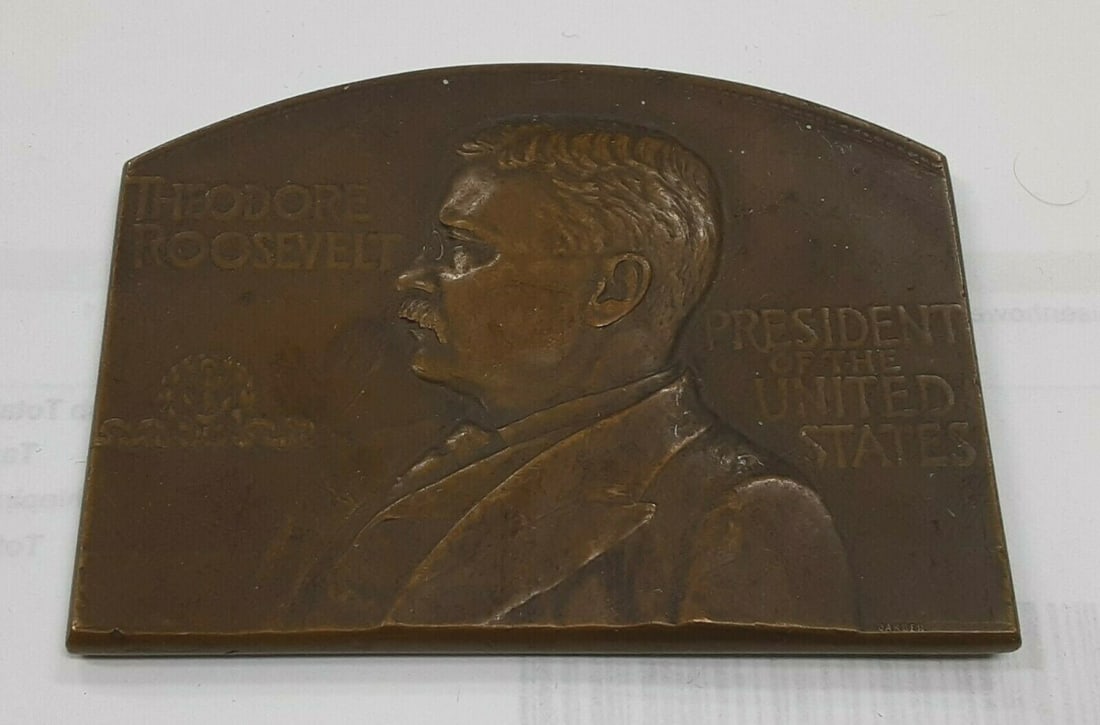 Bronze Commemorative Medal Honoring Roosevelt and Great White Fleet by Morgan Barber (1 of 2)