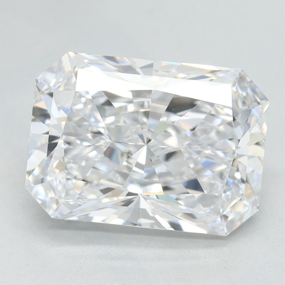 Loose Diamond - RADIANT 2.64ct D IF: Loose Diamond - RADIANT 2.64ct D IF Source: This is a real non-mined Diamond that has been grown in a lab Shape: RADIANT Carats: 2.64 Color: D Clarity: IF Certification: GIA Video: Video Link