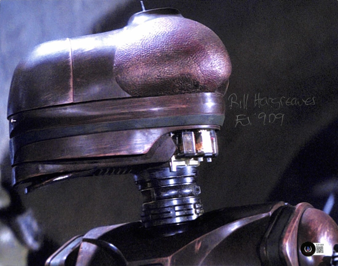 11x14 Photo Signed by Bill Hargreaves from Star Wars Return of the Jedi with Beckett COA: 11x14 Photo Signed by Bill Hargreaves from Star Wars Return of the Jedi with Beckett COA This is an original 11x14 color photograph signed by Bill Hargreaves, known for his work on droids and props in