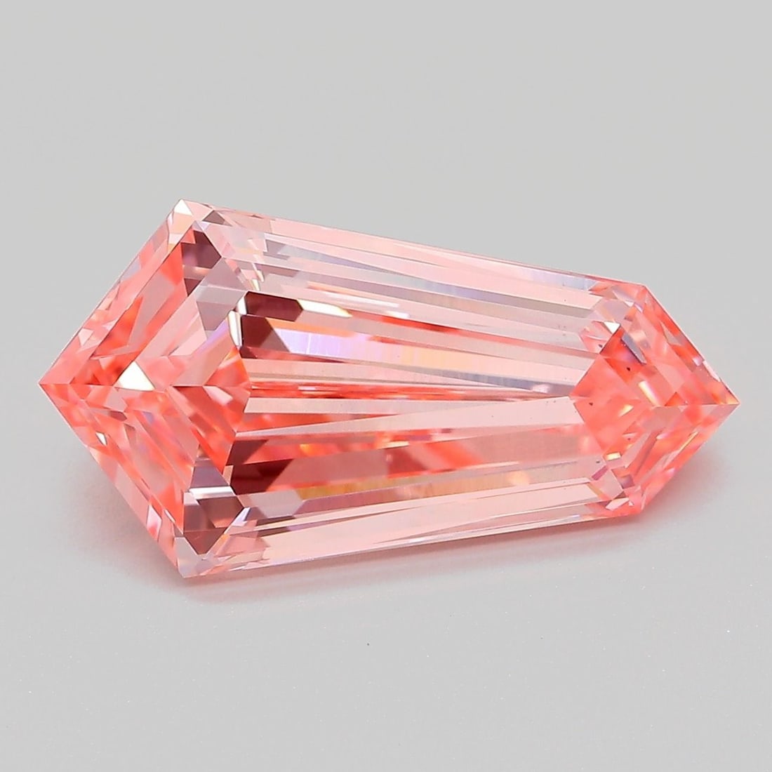 Loose Diamond - HEXAGONAL 5.14ct Fancy Vivid Pink VS1: Loose Diamond - HEXAGONAL 5.14ct Fancy Vivid Pink VS1 Source: This is a real non-mined Diamond that has been grown in a lab Shape: HEXAGONAL Carats: 5.14 Color: Fancy Vivid Pink Certification: IGI