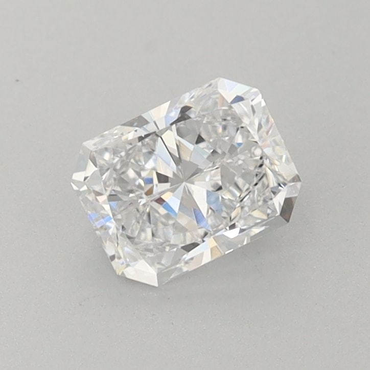 Loose Diamond - RADIANT 0.7ct E VS1: Loose Diamond - RADIANT 0.7ct E VS1 Source: This is a real non-mined Diamond that has been grown in a lab Shape: RADIANT Carats: 0.7 Color: E Clarity: VS1 Certification: IGI Video: