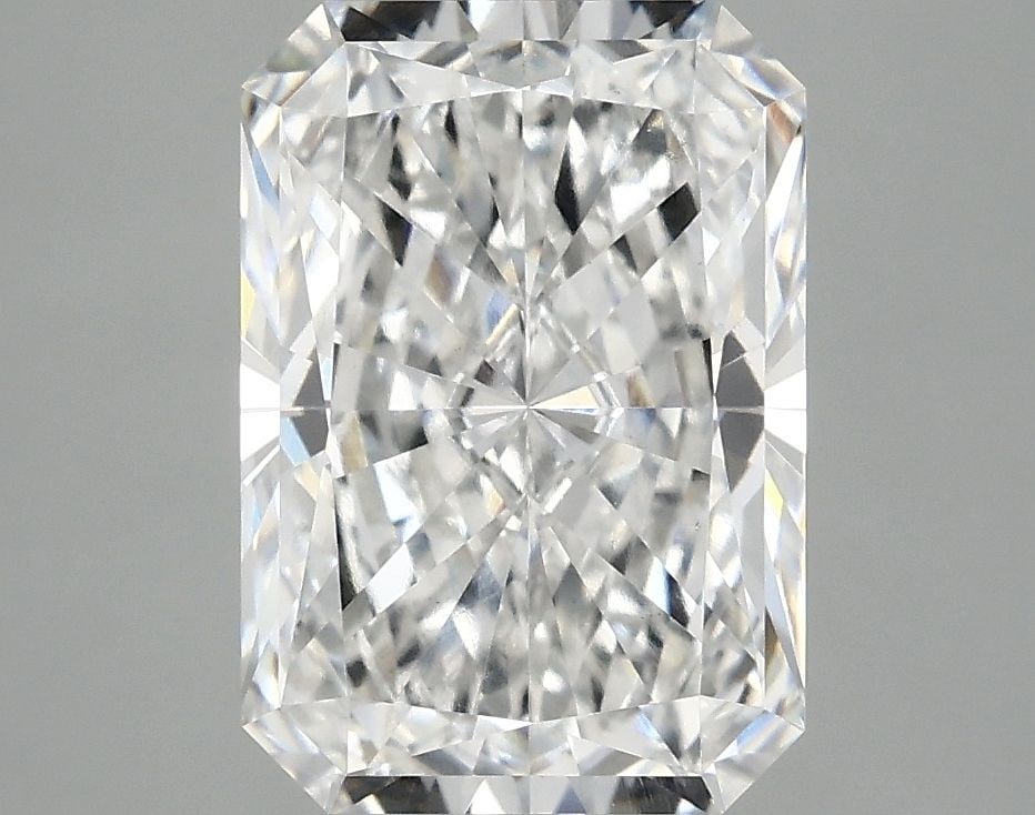 Loose Diamond - RADIANT 3.57ct E VS2: Loose Diamond - RADIANT 3.57ct E VS2 Source: This is a real non-mined Diamond that has been grown in a lab Shape: RADIANT Carats: 3.57 Color: E Clarity: VS2 Certification: IGI Video: Video Link
