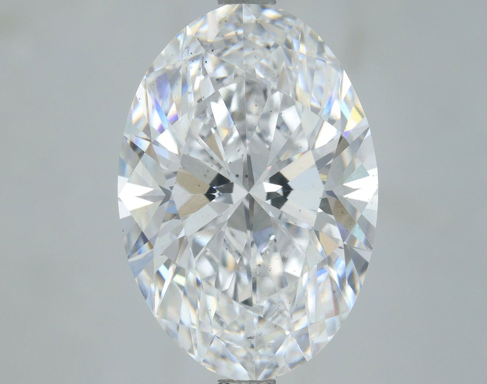 Loose Diamond - OVAL 5.01ct D VS2: Loose Diamond - OVAL 5.01ct D VS2 Source: This is a real non-mined Diamond that has been grown in a lab Shape: OVAL Carats: 5.01 Color: D Clarity: VS2 Certification: IGI Video: Video Link Additional