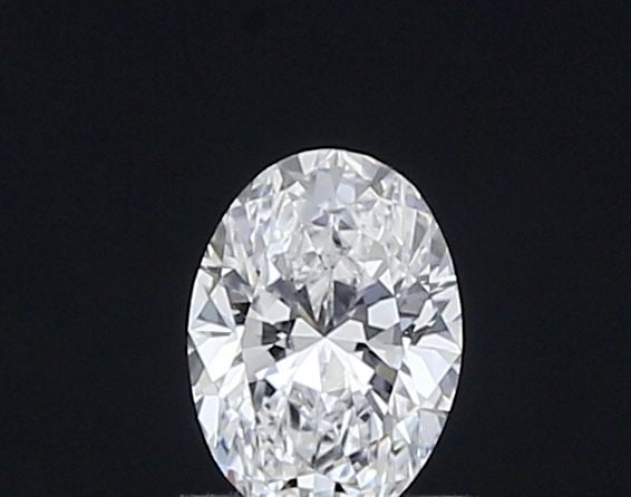 Loose Diamond - OVAL 0.7ct D VVS2: Loose Diamond - OVAL 0.7ct D VVS2 Source: This is a real non-mined Diamond that has been grown in a lab Shape: OVAL Carats: 0.7 Color: D Clarity: VVS2 Certification: IGI Video: