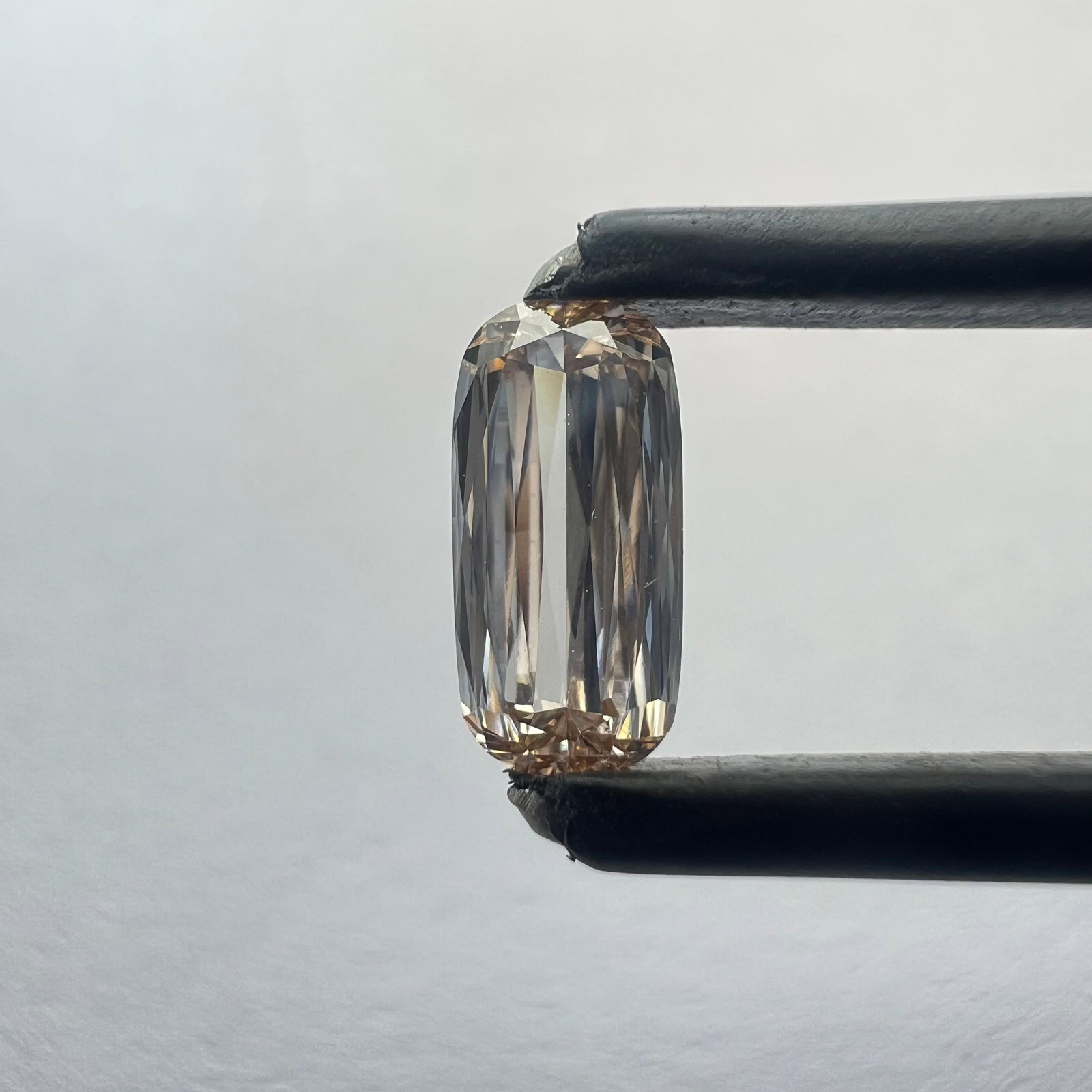 Loose Diamond - OTHER 0.48ct Champagne VS1: Loose Diamond - OTHER 0.48ct Champagne VS1 Source: This is a real non-mined Diamond that has been grown in a lab Shape: OTHER Carats: 0.48 Color: Champagne Certification: NONE Additional images availa